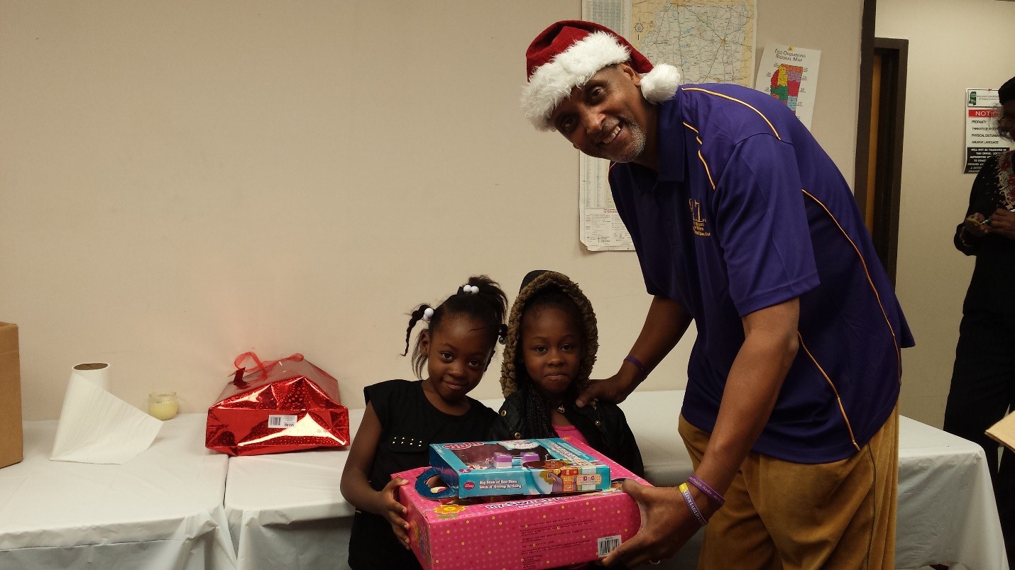 WPRL 91.7 FM Hosts its Fourth Annual Toy Drive