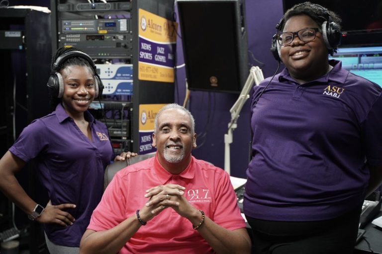 WPRL Offers Students Radio Experience