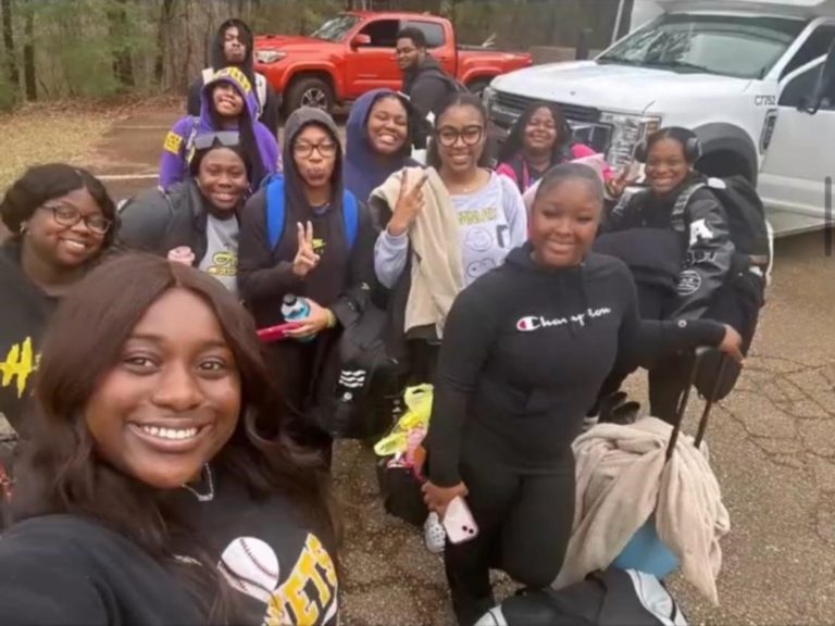 Sophomore Class Visits Twin Lake Cabins for Getaway